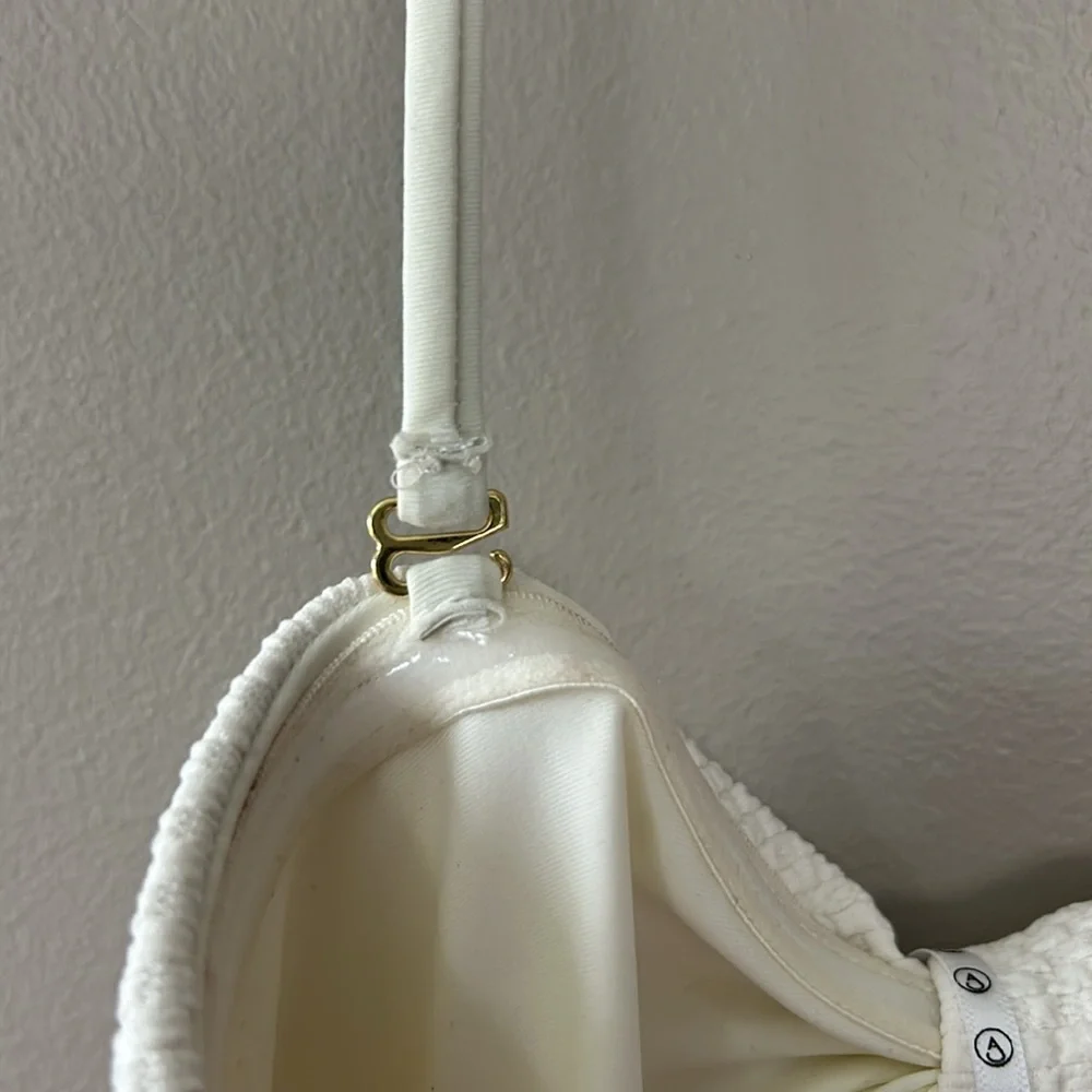 Axil‎ Swim Selena Textured One Piece Swimsuit White (Off-White) Size Small